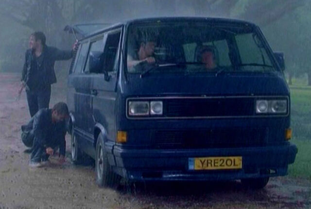 Archivo:Charlies-vw-bus.jpg