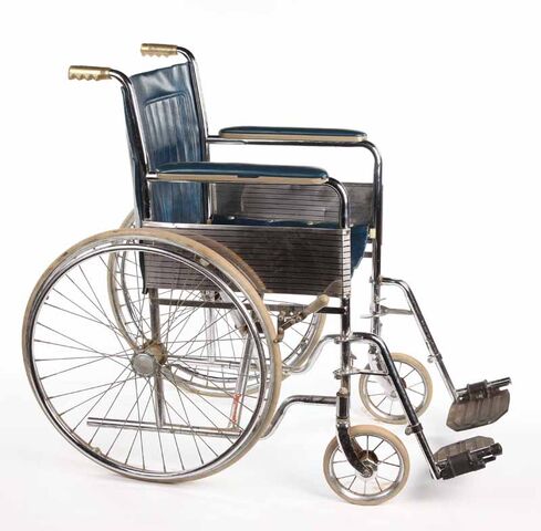 File:AuctionWheelchair.jpg