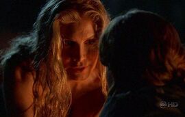 JulietCharlotte 4x04-1-.jpg