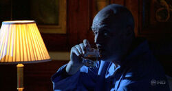 800px-4x09 ADrinkLateAtNight.jpg