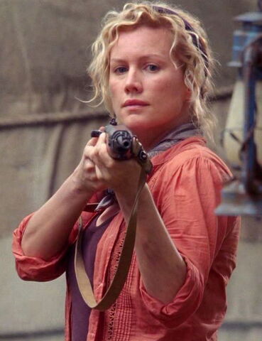 File:Eloise-shoots-dan.jpg