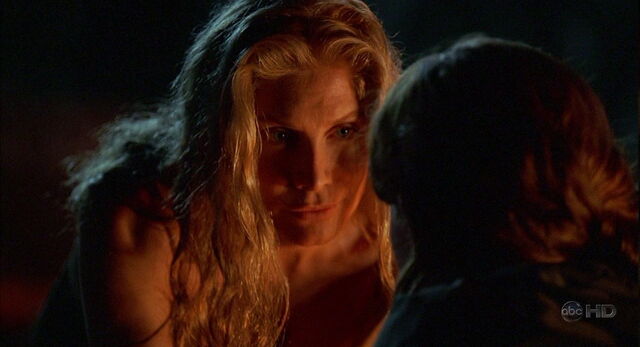File:4x04 CallEmNow.jpg