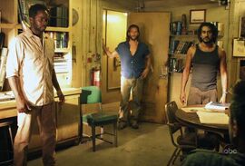4x08 MichaelDesmondSayid.jpg