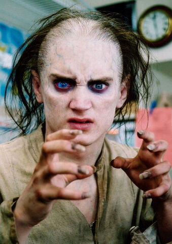 File:Frodo-as-Gollum-Makeup-Test-01.jpg