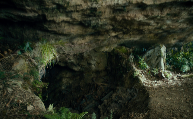 File:Caveim.png