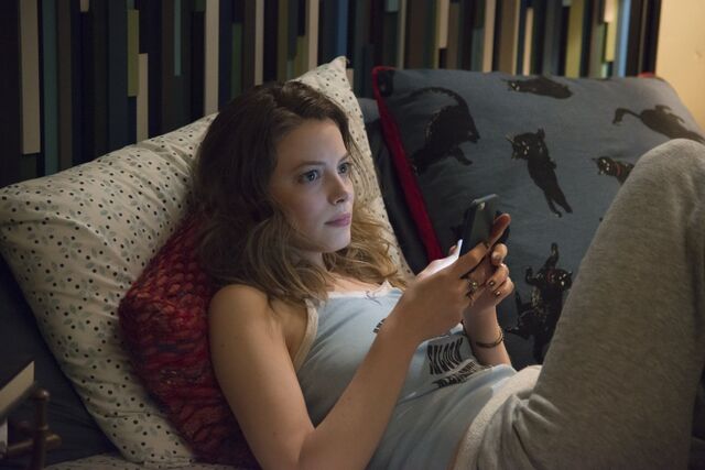 File:Love S1 E1.jpg