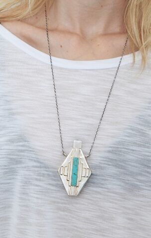 File:Atiya's poison vial.jpg