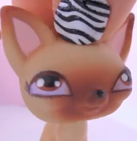 File:Unknown girl.png