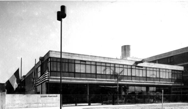 Fichier:X-1965LiceuPasteur-face.jpg