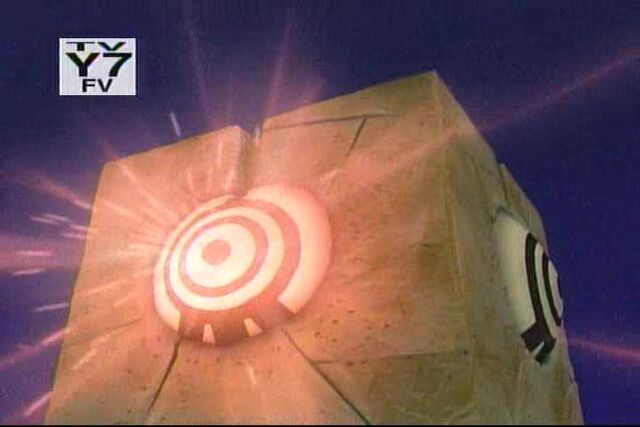 File:A Blok charging its laser.jpg