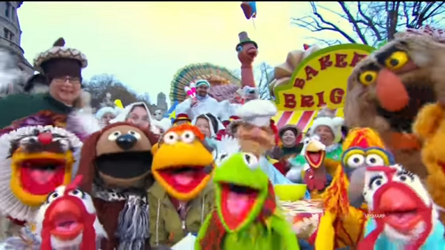 File:The Muppets - Hey, It's Macy's!.png