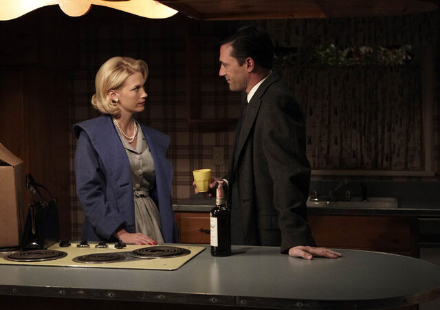 File:Episode-13-don-betty.jpg