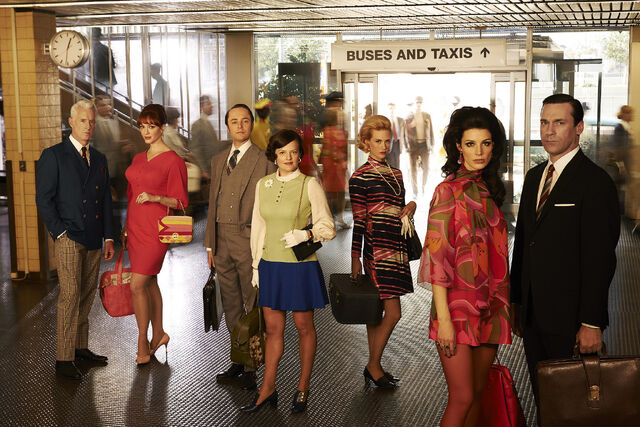File:Mad men-s7 cast photo.jpg