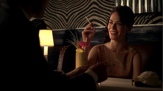 File:Smoke gets in your eyes rachel impressed.jpg
