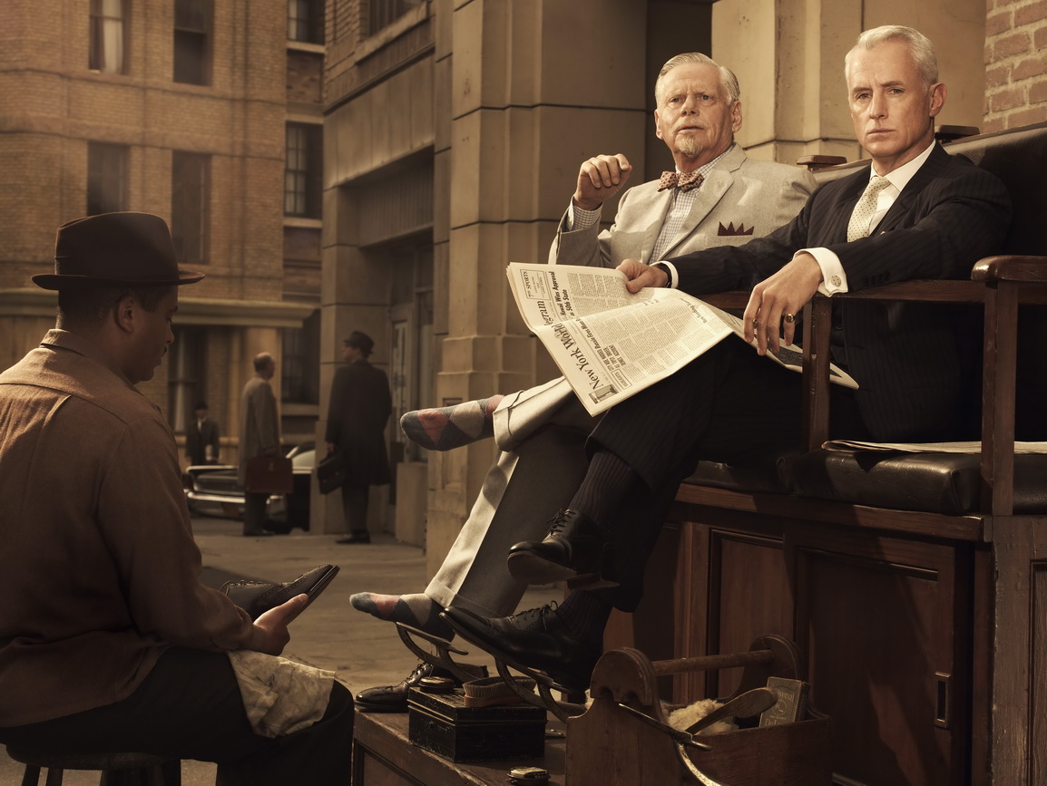 oliver hudson brown university image bert cooper in argyle socks roger sterling jpg oliver hudson brown university image bert cooper in argyle socks roger sterling jpg