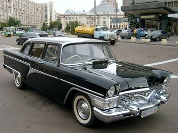 001ГАЗ 13 черная