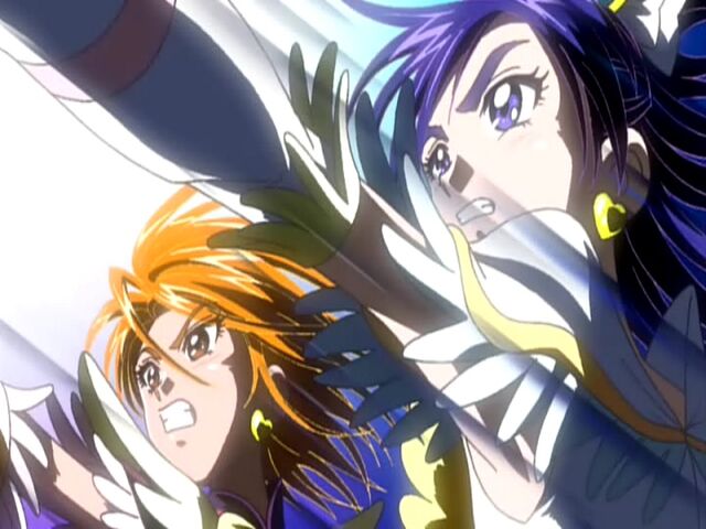 File:Futari wa Pretty Cure Max Heart Phoenix Cure Black and White using the Sparkle power up.jpg