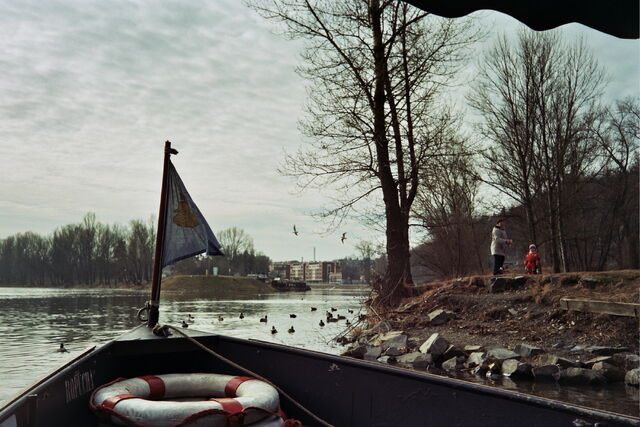 File:Vltava Praha.jpg