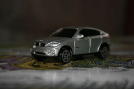 BMW X6 - Maisto - 1-64