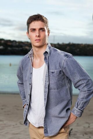 File:AlexCubis6.jpg