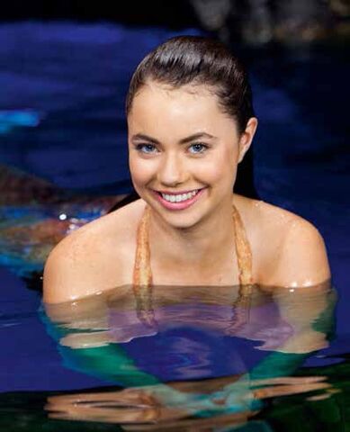 File:Nixie In Water.jpg