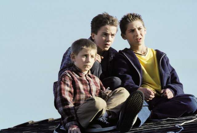 File:Malcolm In the Middle - Set Still - S01E15 (1).jpg