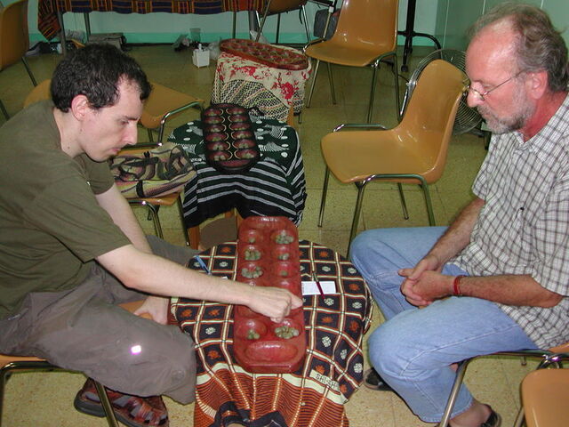 File:Oware in Barcelona, joel and jean.jpg