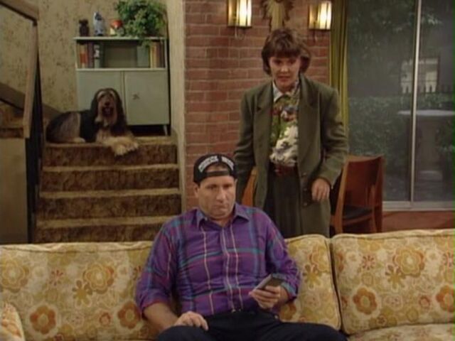 File:Married with children Banking on Marcy al bundy.jpg
