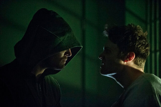 File:Arrow TV Series Episode Unfinished Business 001.jpg