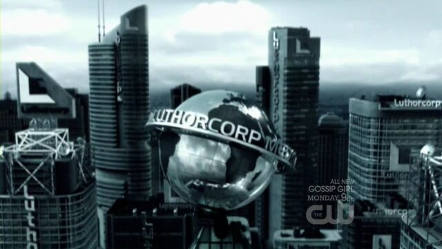 File:Earth-2 Smallville.jpg