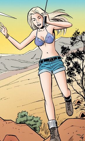 File:Beth Deville 01.jpg