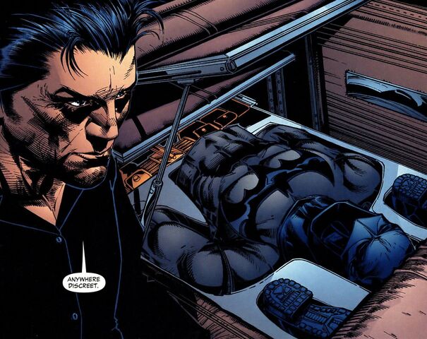 File:Bruce Wayne 053.jpg