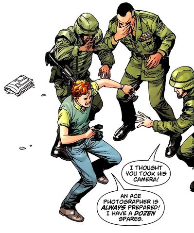 File:Jimmy Olsen 010.jpg