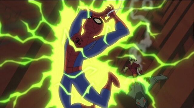 File:GG Electrocutes Spider-Man SSM.jpg