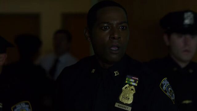File:Brett-Mahoney-finds-Blake-dead.jpg