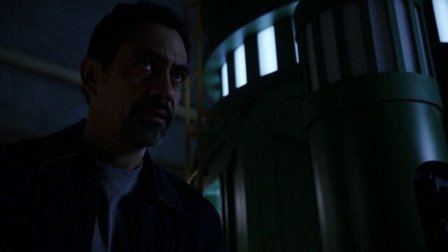 File:EMorrow-S4E6-QuestioningLucy.jpg