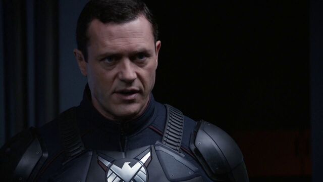 File:PatriotSuit-S4E13.jpg
