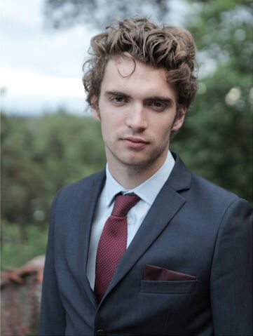 File:Freddie Andrews.jpg