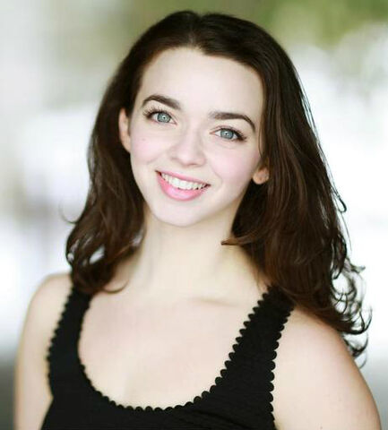 File:Allison Winn.jpg