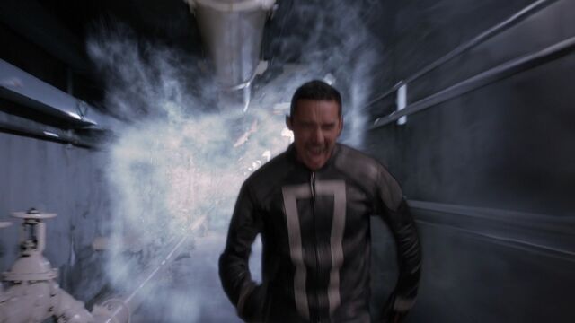 File:RReyes-RunningFromBlast-TGS.jpg