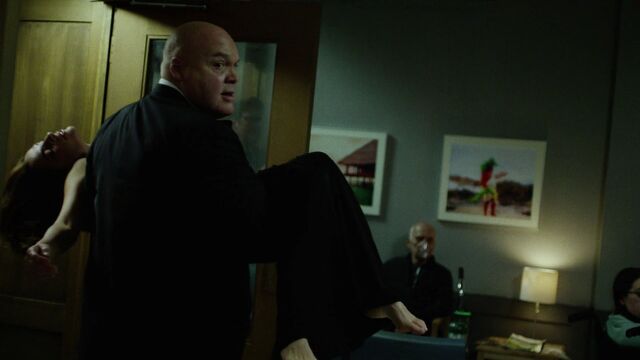 File:Wilson-Fisk-saves-Vanessa-Hosptial.jpg
