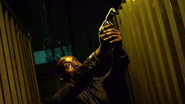 File:800px-Daredevil-S01E01-SandW-2-1-.jpg