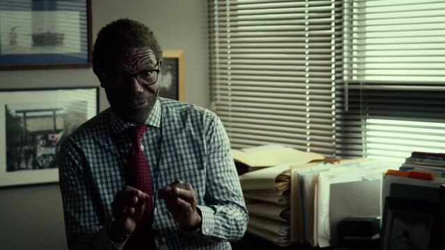 File:Ben-Urich-speaks-to-Ellison-S1E3.jpg