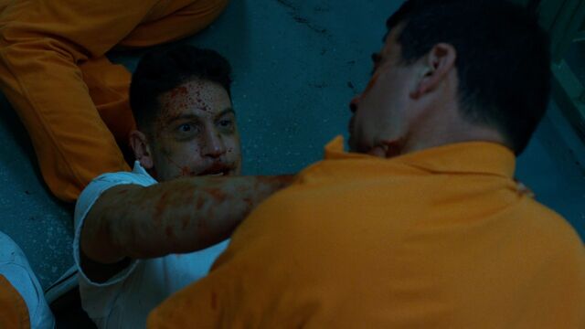 File:Punisher-PrisonFight-ThroatStab.jpg