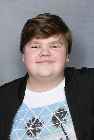 File:Jeremy Ray Taylor.jpg