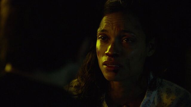 File:Claire-Temple-Rescued-S1E4.jpg