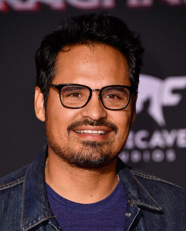 File:Michael Peña.jpg