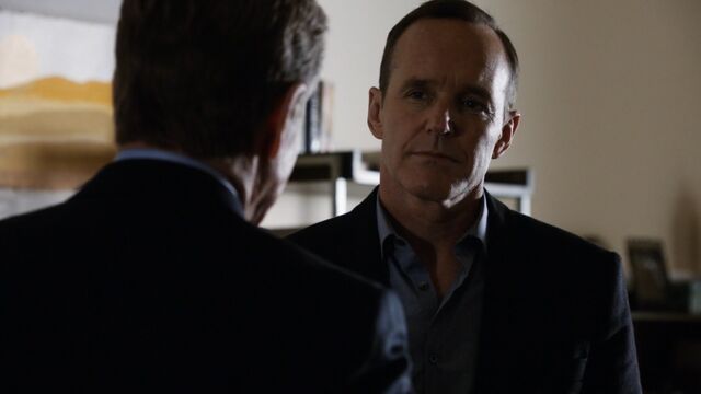 File:Coulson Meets The President.jpg