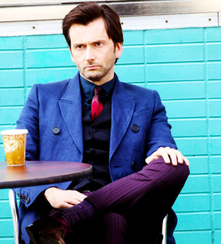 File:Tennant-On-Set-2.jpg