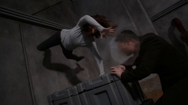 File:Ascension Daisy vs Hive.jpg